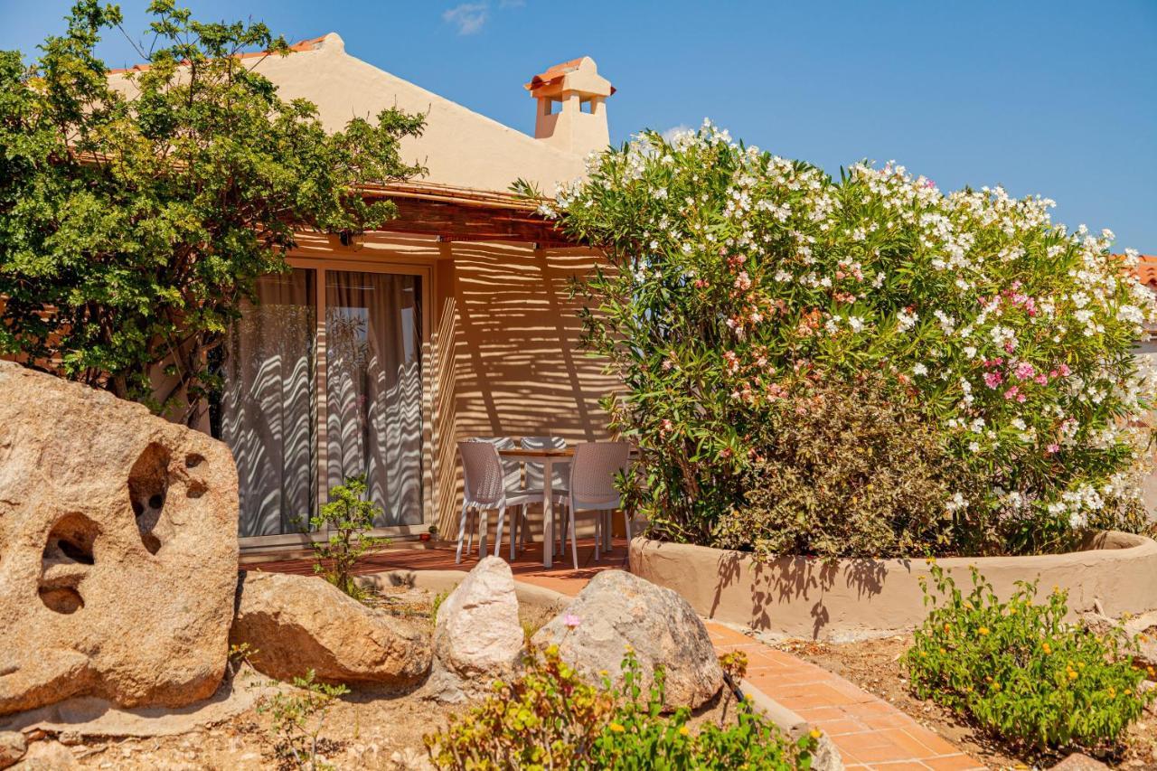 Residence Hotel Lu Nibareddu San Teodoro  Exterior photo